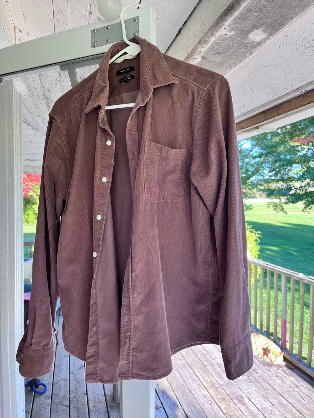 RW&CO. Women’s Corduroy Button-Down Shirt in Dusty Rose size M